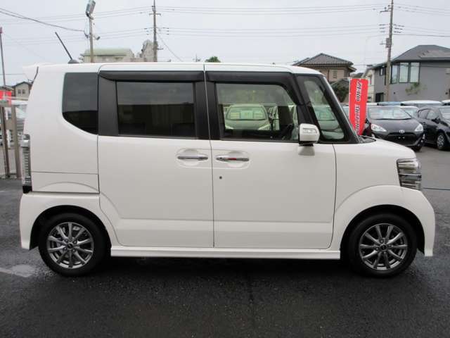 ホンダ Ｎ　ＢＯＸ ６６０ カスタムＧ ＳＳパッケージ ブラックスタイル H28年 (関東) 99