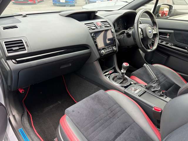 スバル ＷＲＸ　ＳＴＩ ＳＴＩ ２．０ ４ＷＤ R1年 (関東) 99