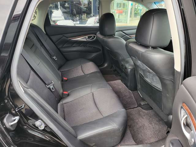 日産 フーガ ２．５ ２５０ＧＴ Ａパッケージ H25年 (関東) 99