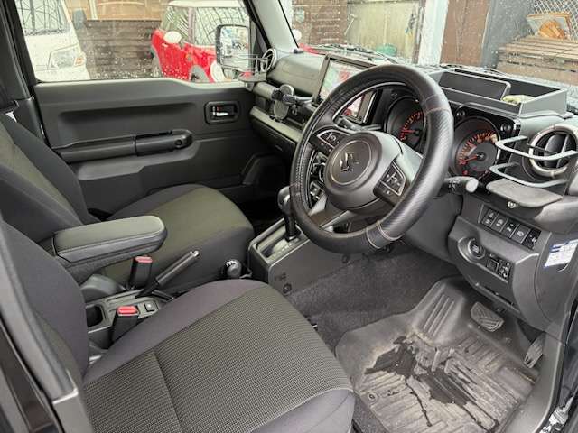 スズキ ジムニー　ノマド １．５ ＦＣ ４ＷＤ R7年 (近畿) 99