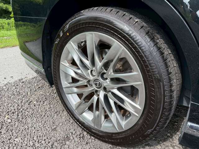 レクサス ＬＳ５００ｈ ５００Ｈ エグゼクティブ ４ＷＤ H29年 (近畿) 99