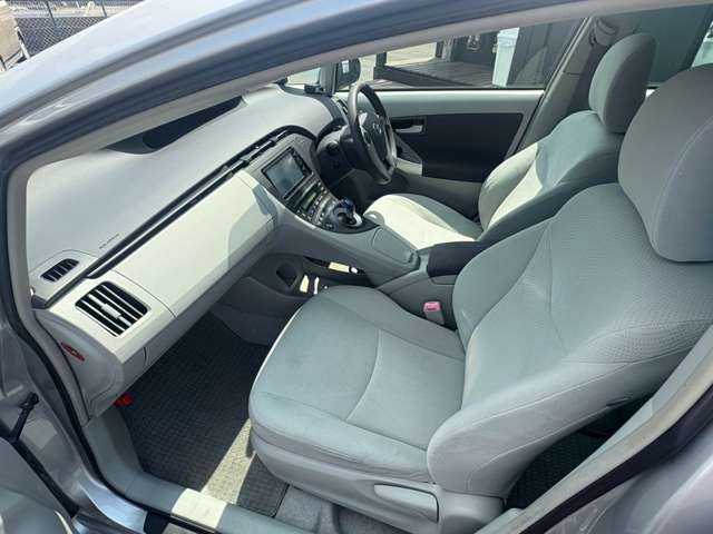 トヨタ プリウス １．８ Ｓ H22年 (近畿) 99