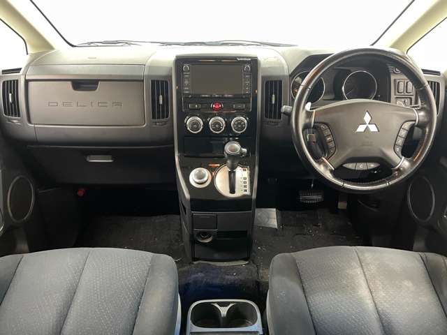 三菱 デリカ　Ｄ：５ ２．２ Ｄ プレミアム ディーゼルターボ ４ＷＤ H26年 () 99