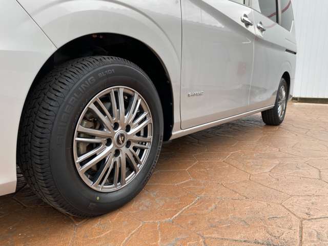 日産 セレナ ２．０ Ｘ ＶセレクションＩＩ R1年 (中国) 99