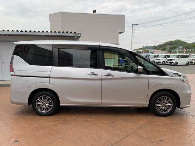 日産 セレナ ２．０ Ｘ ＶセレクションＩＩ R1年 (中国) 99