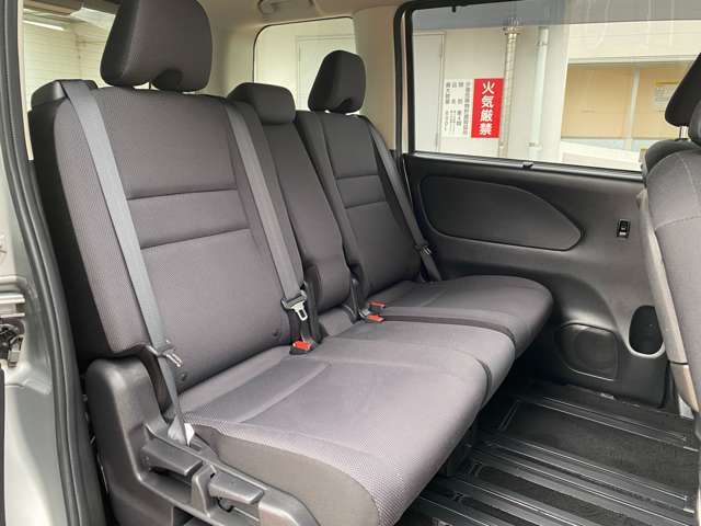 日産 セレナ ２．０ Ｘ ＶセレクションＩＩ R1年 (中国) 99