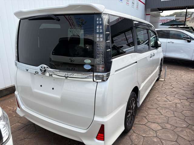 トヨタ ヴォクシー ２．０ ＺＳ 煌ＩＩ H28年 (中国) 99