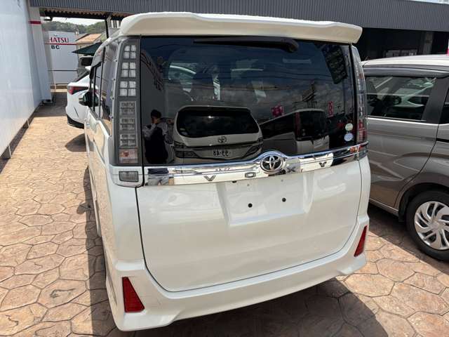 トヨタ ヴォクシー ２．０ ＺＳ 煌ＩＩ H28年 (中国) 99