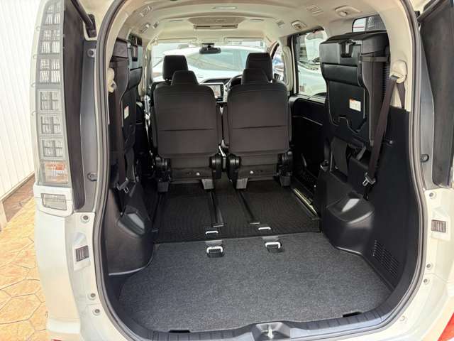 トヨタ ヴォクシー ２．０ ＺＳ 煌ＩＩ H28年 (中国) 99