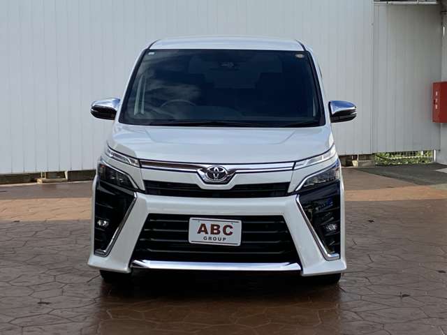 トヨタ ヴォクシー ２．０ ＺＳ 煌ＩＩＩ R3年 (中国) 99