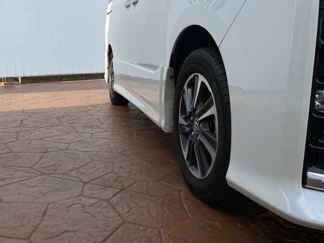 トヨタ ヴォクシー ２．０ ＺＳ 煌ＩＩＩ R3年 (中国) 99