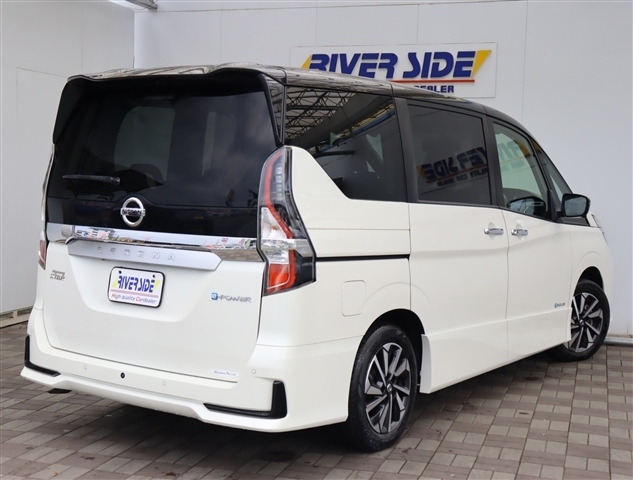 日産 セレナ １．２ Ｅ－ＰＯＷＥＲ ハイウェイスター Ｖ R4年 (関東) 99