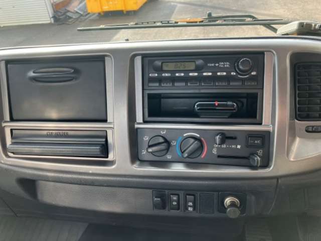 日野自動車 レンジャー ５．１ＤＴ H26年 (東海) 99