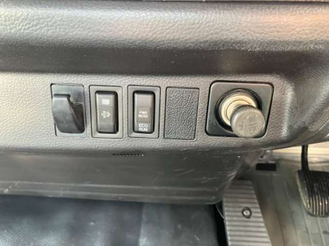 日野自動車 レンジャー ５．１ＤＴ H26年 (東海) 99