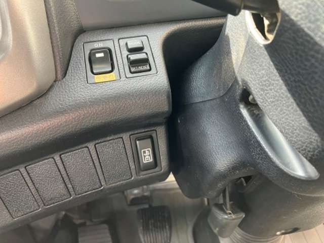 日野自動車 レンジャー ５．１ＤＴ H26年 (東海) 99