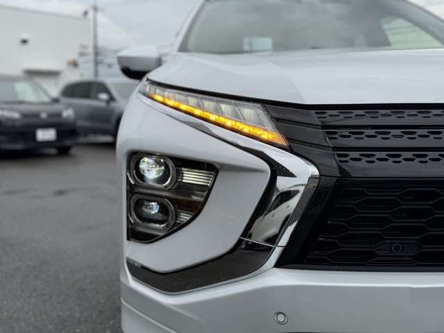 三菱 エクリプス　クロス　ＰＨＥＶ ＰＨＥＶ ２．４ Ｐ ４ＷＤ R3年 () 99