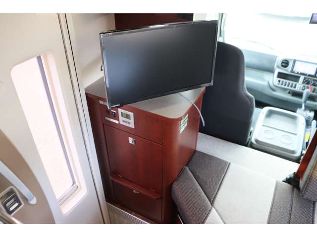 トヨタ カムロード ナッツＲＶ クレソンジャーニー タイプＷ R4年 (九州・沖縄) 99