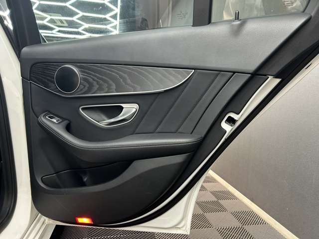 メルセデスベンツ Ｃクラスワゴン Ｃ２２０Ｄ アバンギャルド ＡＭＧライン ディーゼルターボ H30年 (関東) 99