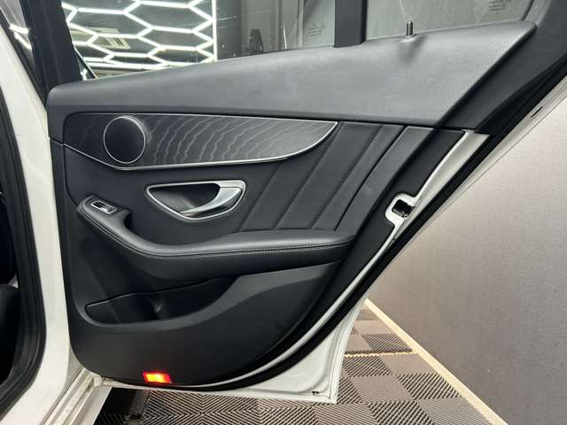 メルセデスベンツ Ｃクラスワゴン Ｃ２００ アバンギャルド ＡＭＧライン R1年 (関東) 99