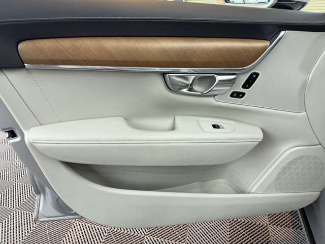 ボルボ Ｖ９０ Ｔ６ ＡＷＤ インスクリプション ４ＷＤ H30年 (関東) 99