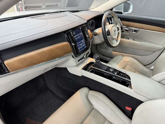 ボルボ Ｖ９０ Ｔ６ ＡＷＤ インスクリプション ４ＷＤ H30年 (関東) 99
