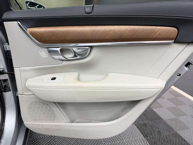 ボルボ Ｖ９０ Ｔ６ ＡＷＤ インスクリプション ４ＷＤ H30年 (関東) 99