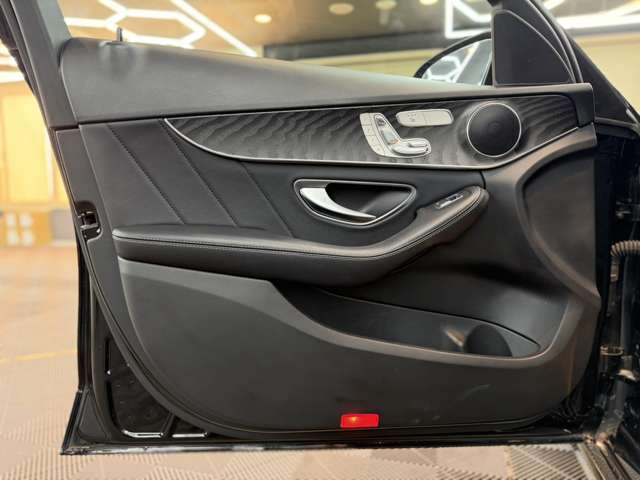 メルセデスベンツ Ｃクラスワゴン Ｃ２２０Ｄ アバンギャルド ＡＭＧライン ディーゼルターボ R1年 (関東) 99
