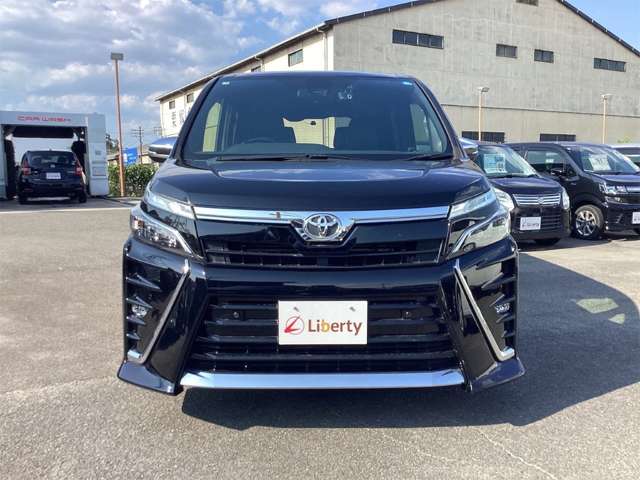 トヨタ ヴォクシー ２．０ ＺＳ 煌ＩＩＩ R3年 (近畿) 99