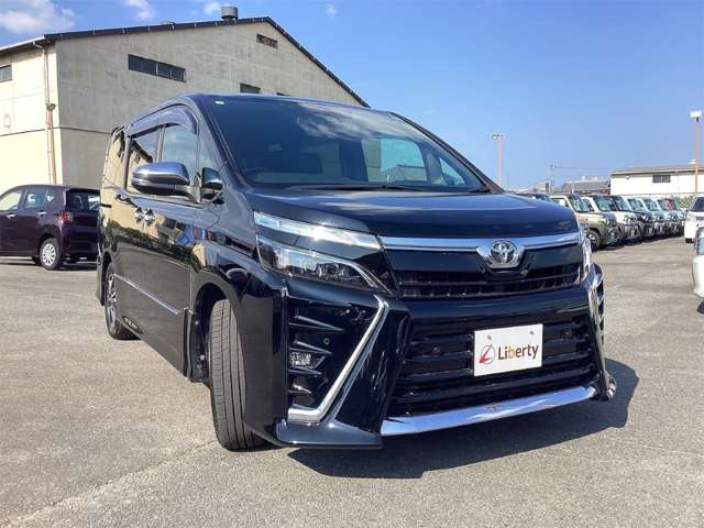 トヨタ ヴォクシー ２．０ ＺＳ 煌ＩＩＩ R3年 (近畿) 99