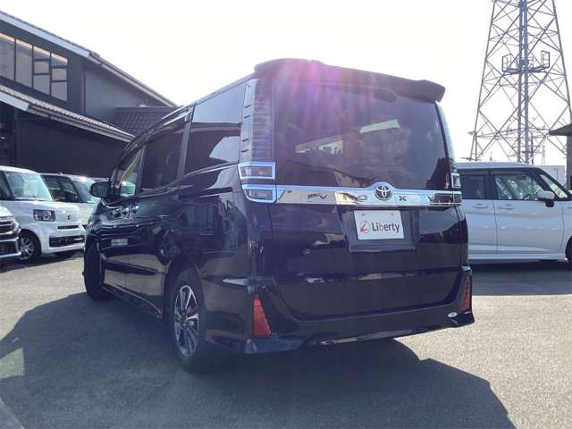 トヨタ ヴォクシー ２．０ ＺＳ 煌ＩＩＩ R3年 (近畿) 99