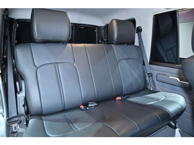 トヨタ ランドクルーザーバン ４．０ ４ＷＤ H27年 (関東) 99