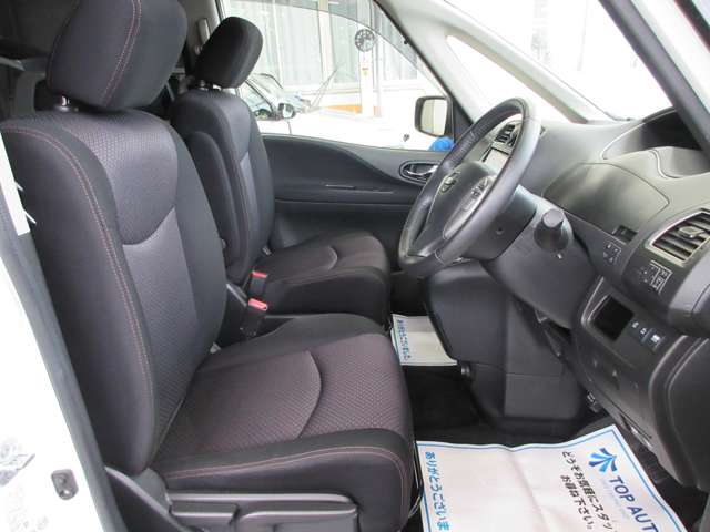日産 セレナ ２．０ ハイウェイスター Ｓ－ＨＹＢＲＩＤ Ｖセレクション H25年 (関東) 99