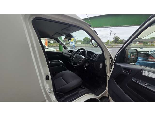 トヨタ ハイエースワゴン ２．７ ＤＸ ロング ミドルルーフ R1年 (関東) 99