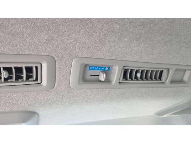 トヨタ ハイエースワゴン ２．７ ＤＸ ロング ミドルルーフ R1年 (関東) 99