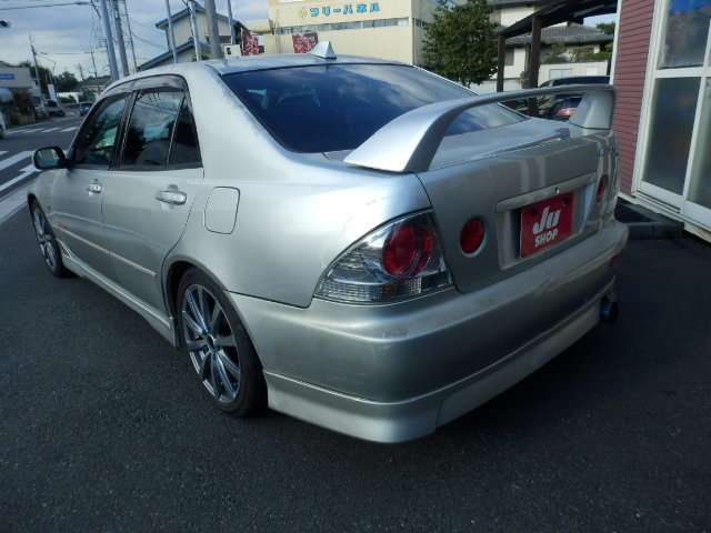 トヨタ アルテッツァ ２．０ ＲＳ２００ Ｚエディション H10年 (関東) 99