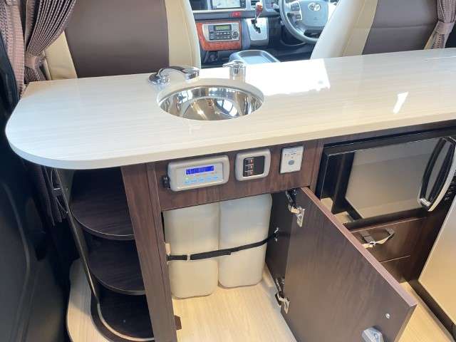 トヨタ ハイエースバン ＲＶランド H29年 (関東) 99