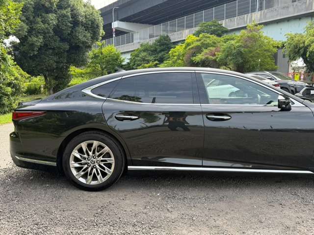 レクサス ＬＳ５００ｈ ５００Ｈ エグゼクティブ ４ＷＤ R5年 (近畿) 99