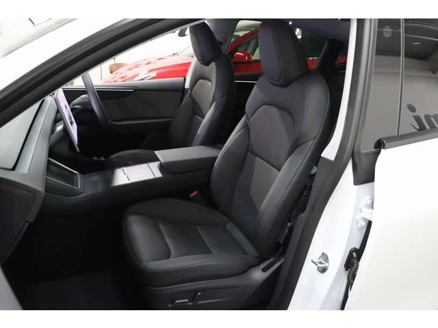 テスラ モデルＹ ＲＷＤ R7年 (近畿) 99