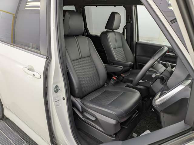 トヨタ ノア ２．０ Ｓ－Ｚ ４ＷＤ R4年 (東北) 99