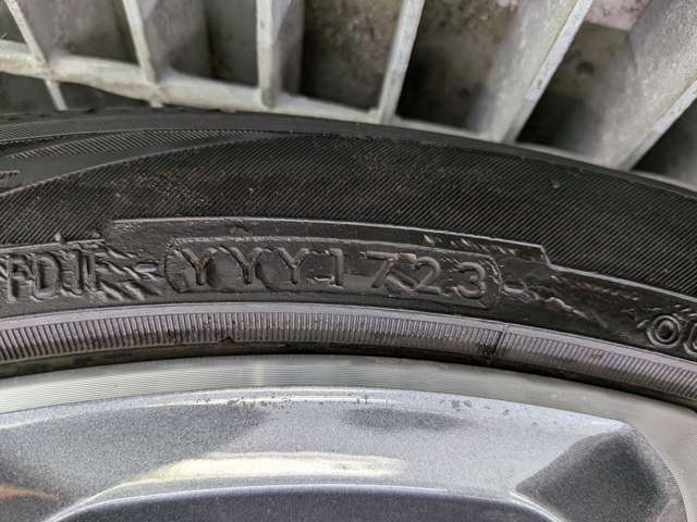 トヨタ プリウス ２．０ Ｚ Ｅ－ＦＯＵＲ ４ＷＤ R5年 (東北) 99