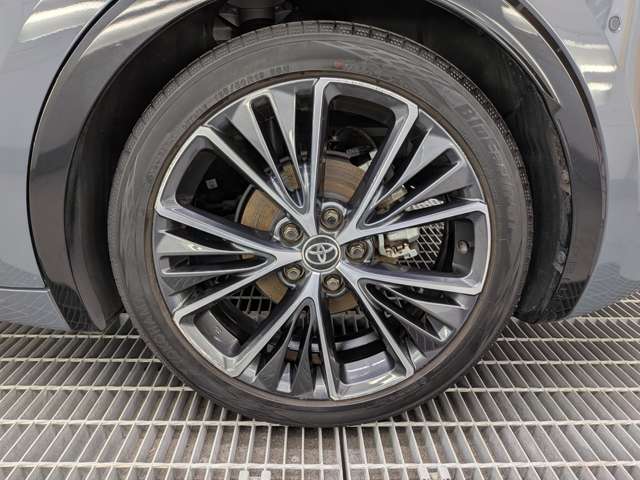 トヨタ プリウス ２．０ Ｚ Ｅ－ＦＯＵＲ ４ＷＤ R5年 (東北) 99