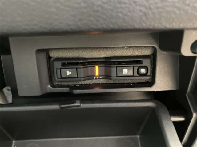 日産 セレナ １．２ Ｅ－ＰＯＷＥＲ ハイウェイスター Ｖ アーバンクロム R3年 (近畿) 99
