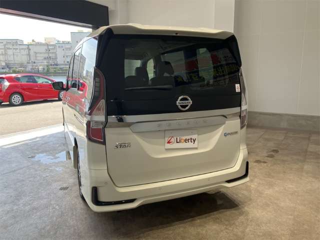 日産 セレナ １．２ Ｅ－ＰＯＷＥＲ ハイウェイスター Ｖ アーバンクロム R3年 (近畿) 99