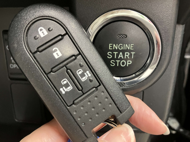 トヨタ ルーミー １．０ カスタム Ｇ－Ｔ H30年 (近畿) 99
