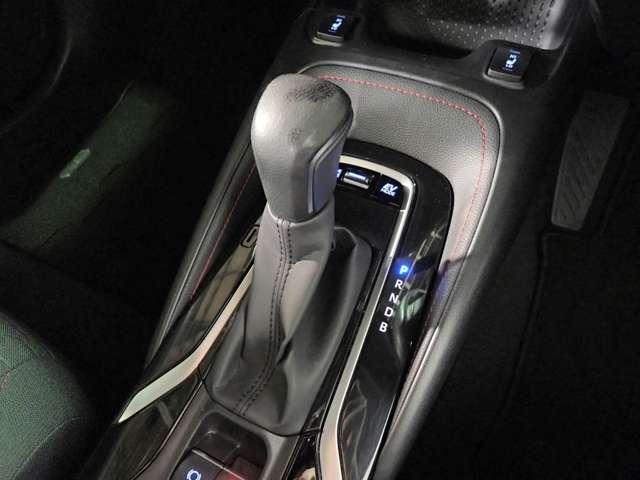 トヨタ カローラスポーツ　ハイブリッド １．８ ハイブリッド Ｇ Ｚ R1年 (近畿) 99