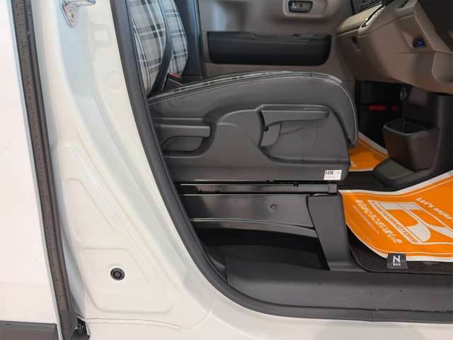 ホンダ Ｎ　ＢＯＸ ジョイ ６６０ ターボ モノトーン R7年 (九州・沖縄) 99