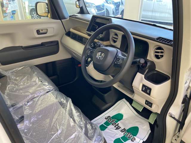 ホンダ Ｎ　ＢＯＸ ６６０ R8年 (四国) 99