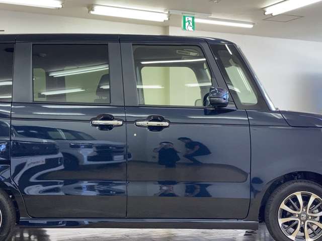 ホンダ Ｎ　ＢＯＸ カスタム ６６０ R8年 (四国) 99