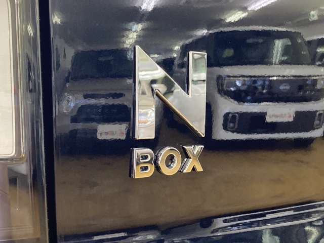 ホンダ Ｎ　ＢＯＸ カスタム ６６０ R8年 (四国) 99