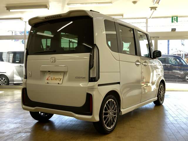 ホンダ Ｎ　ＢＯＸ カスタム ６６０ ターボ R8年 (四国) 99